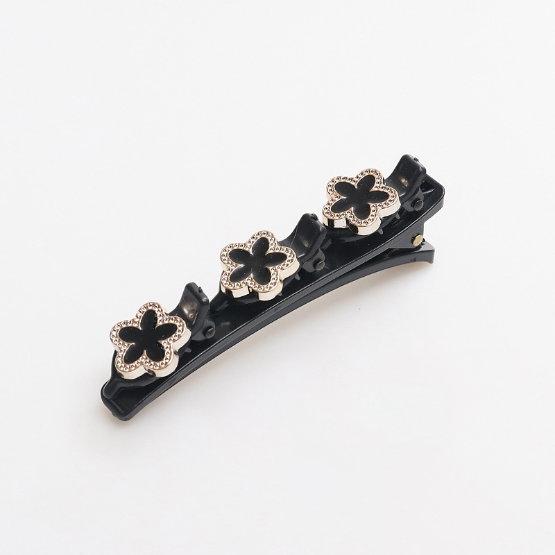 （BUY 1 GET 1 FREE ）Floral Braided Hair Clips