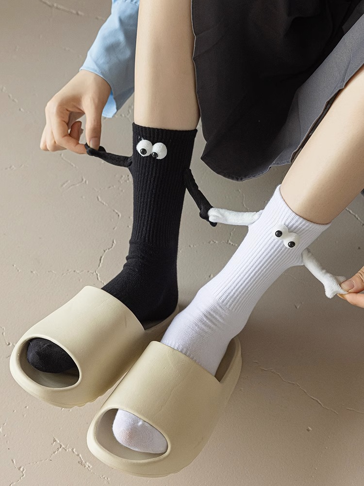 2023 New Hot Sale🔥 Novelty Funny Holding Hands Sock for Couple