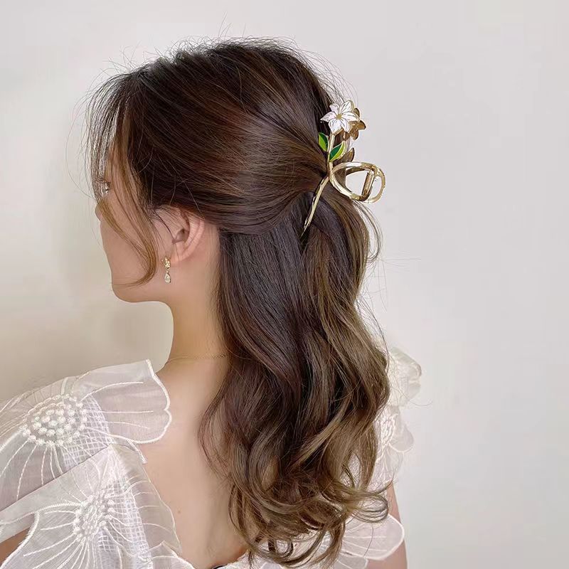 ✨2022 New Arrival- Ins Style Delicate Lily Hair Claws