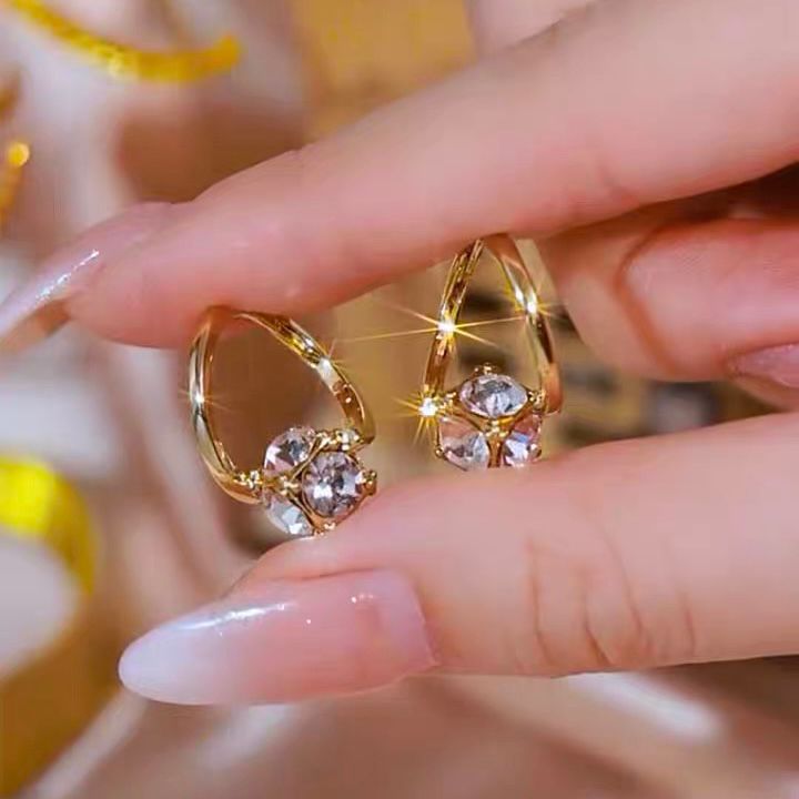 LAST DAY 49% OFF-Diamond Round Stud Earrings🎁The Best Gifts For Your Loved Ones💕