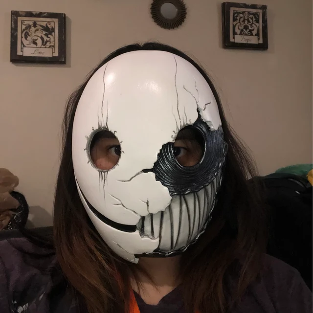 Smile Resin Cast Mask