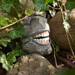 Make the garden more interesting - Concrete Smiling Stones
