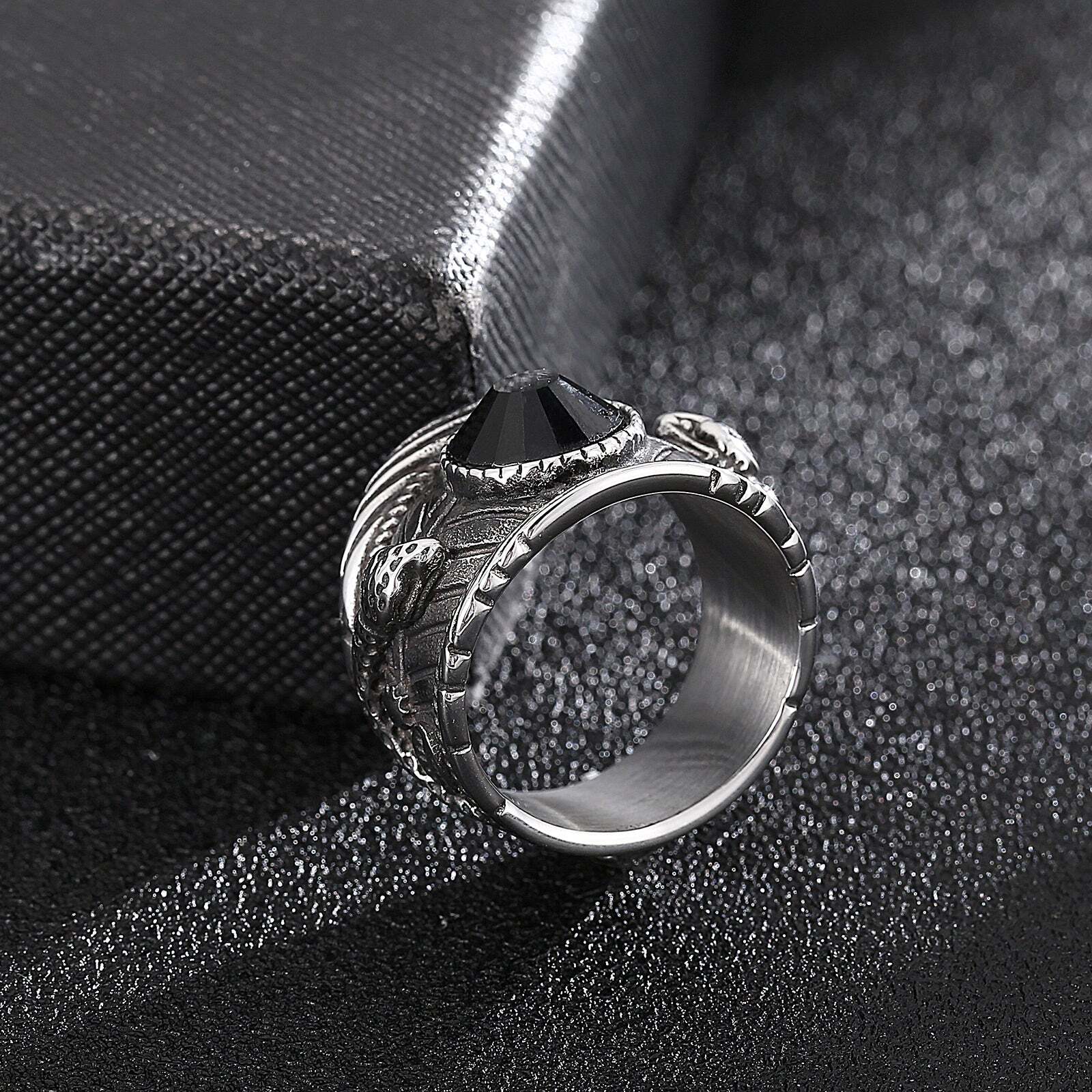 SNAKE GEM -RING