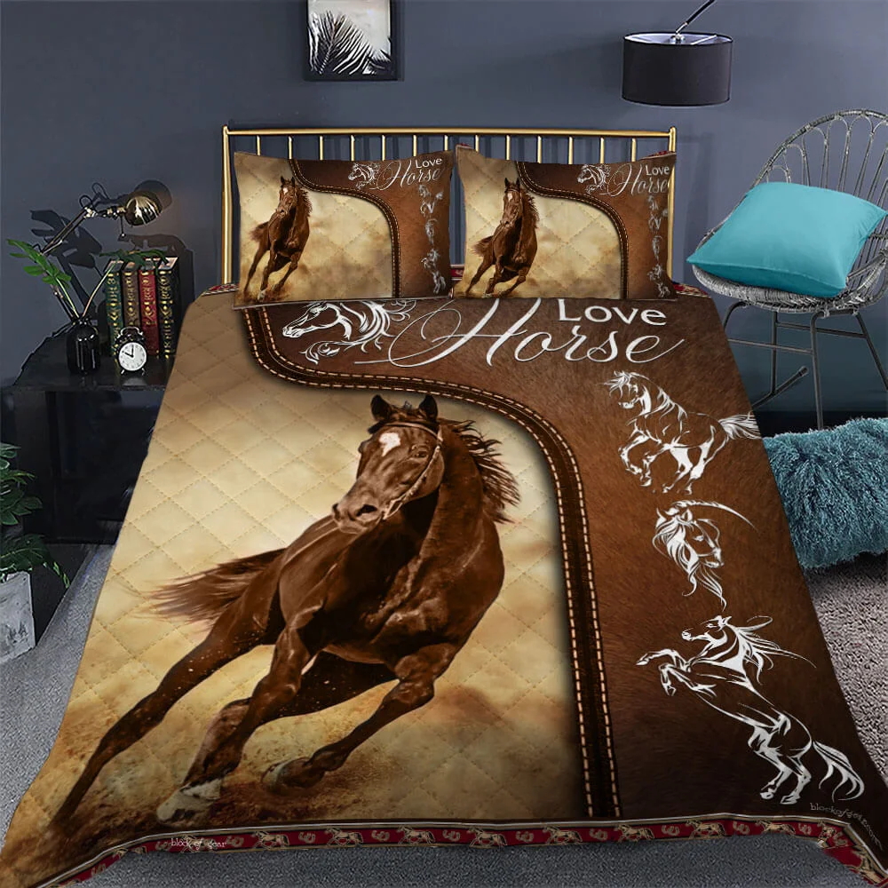 Love Horse Quilt Bed Set