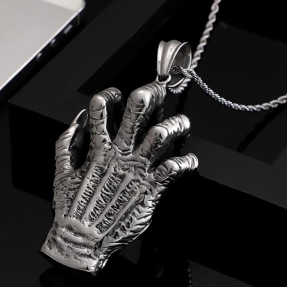 SKULL/DEVIL EYE -NECKLACE PENDANT