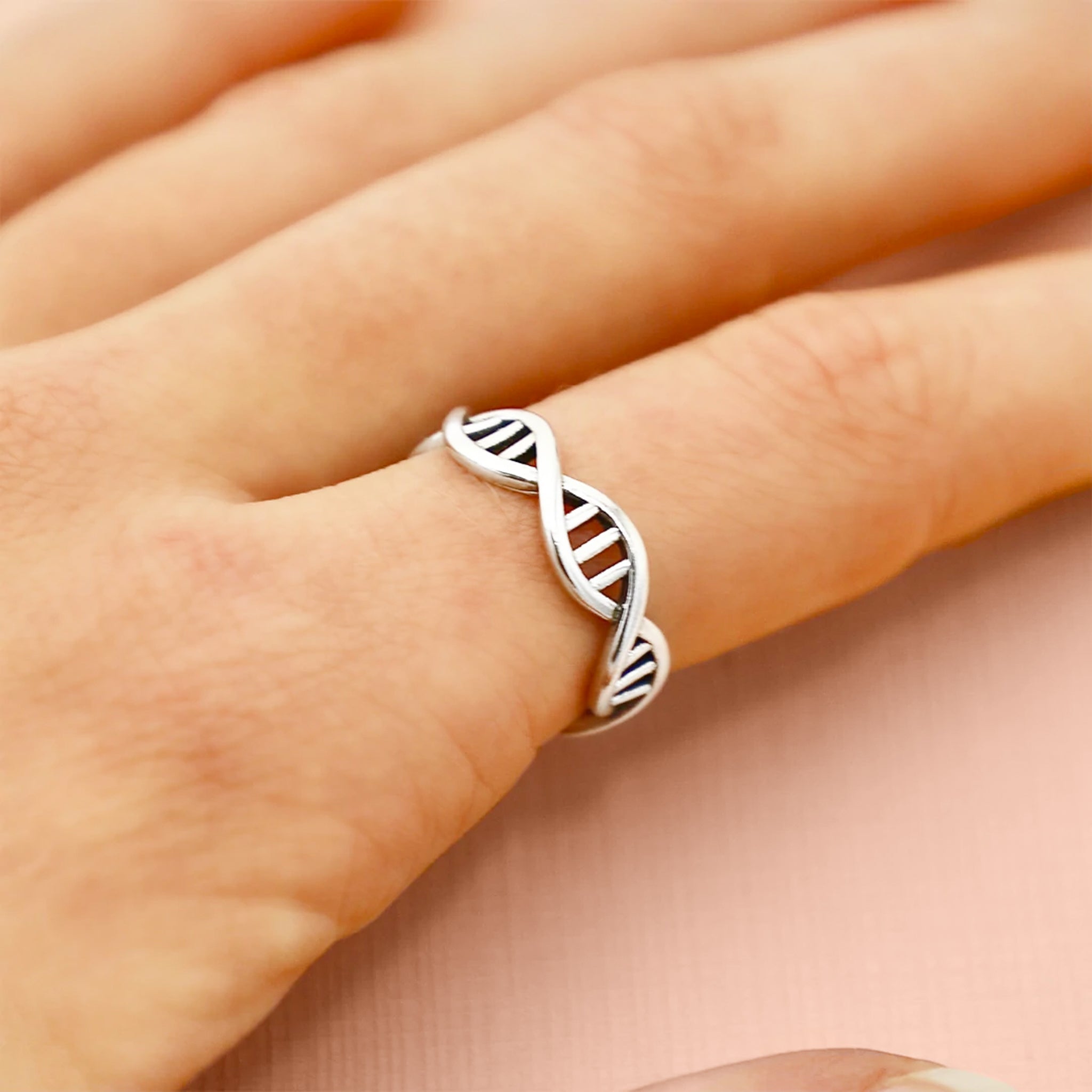 Vintage DNA Double Helix Ring