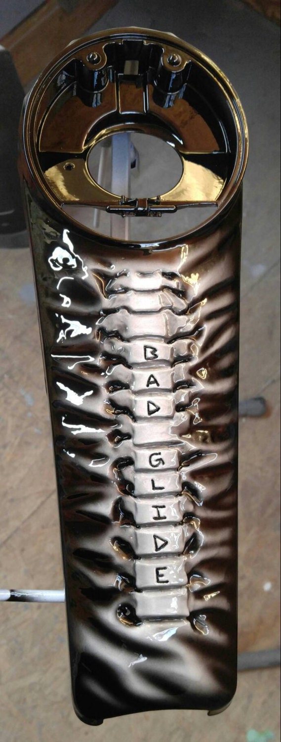 Harley Davidson console with 3D spine theme
