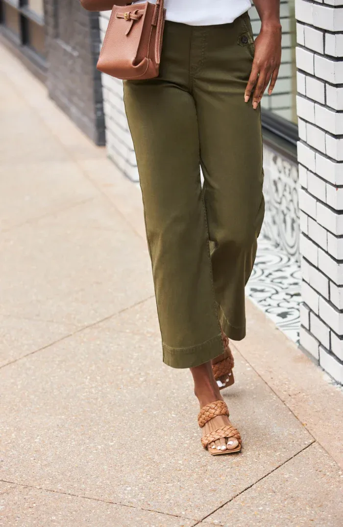 Stretch Twill Cropped Wide Leg Pant
