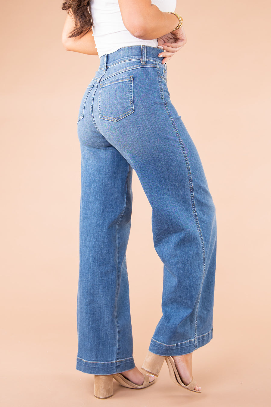 Wide-Legged Jeans, Not Picky Body Type