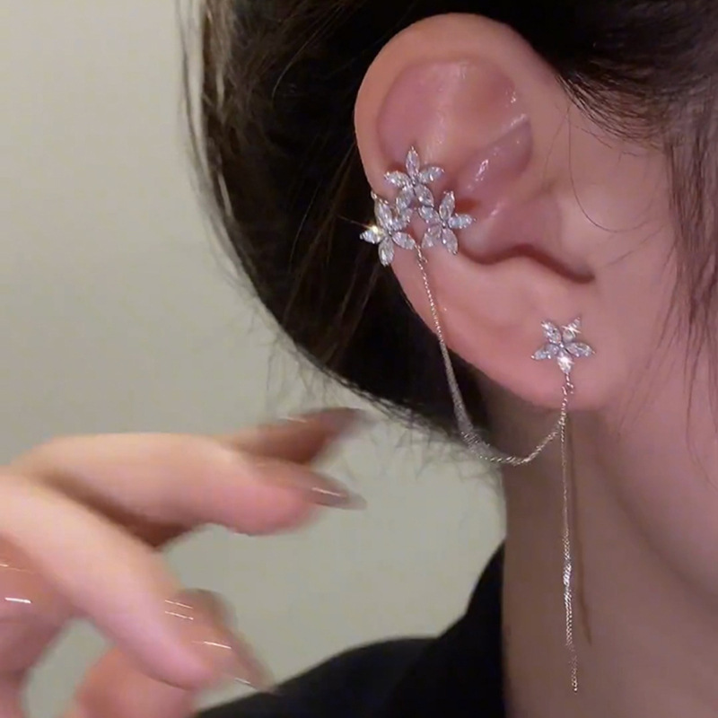 (🎁The best gifts for women)Silver-plated zirconia flower tassel earrings