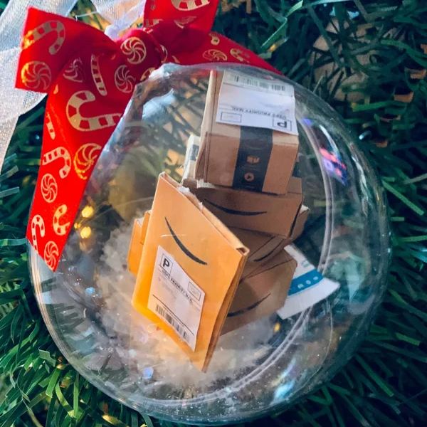 🤣Funny Christmas Giftbox Ornament🎁