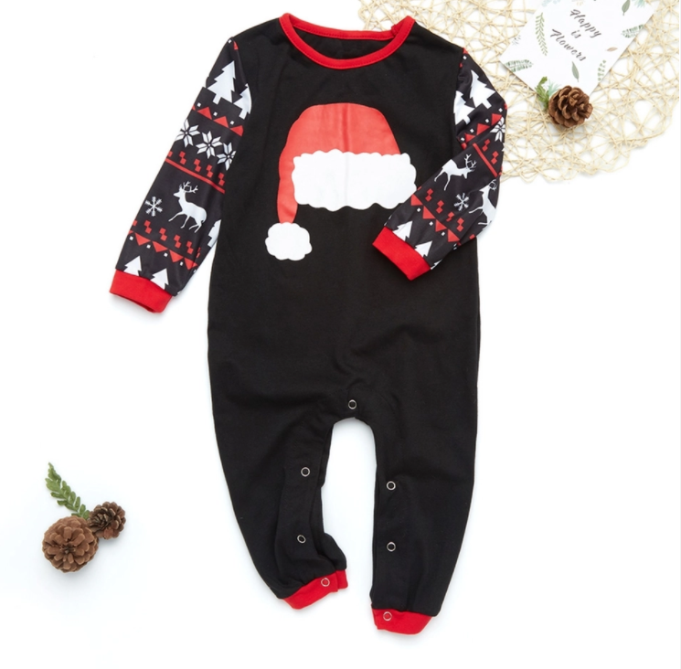 Santa Hat Pattern Family Matching Pajamas Sets