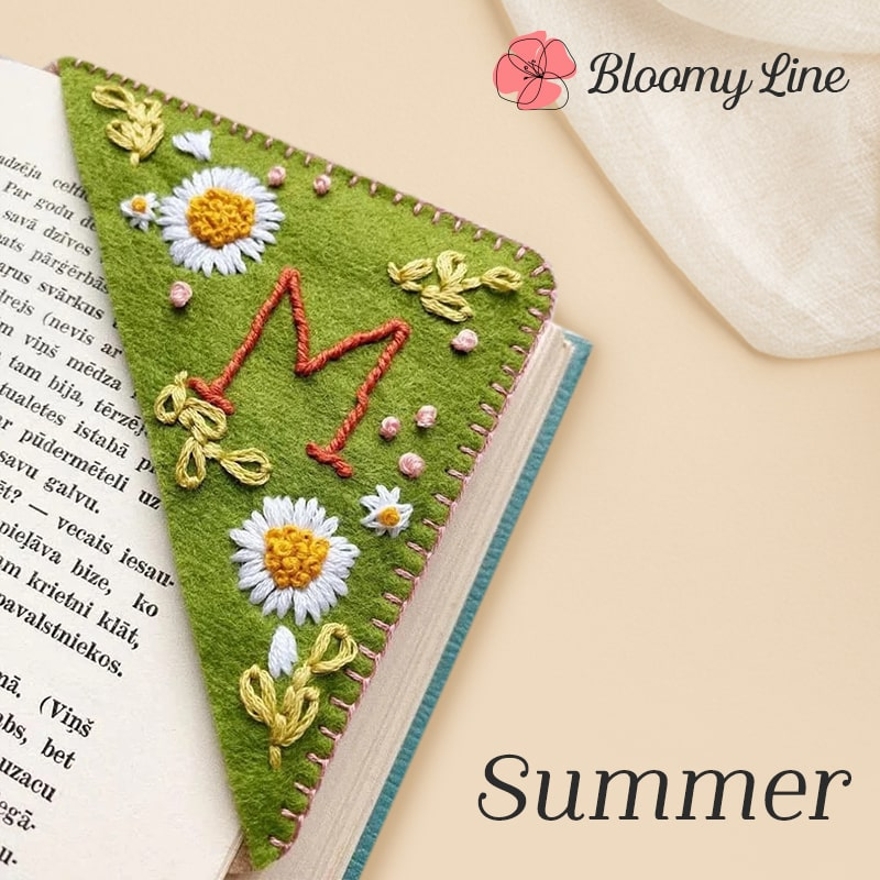 ✨Personalized Hand Embroidered Corner Bookmark💕