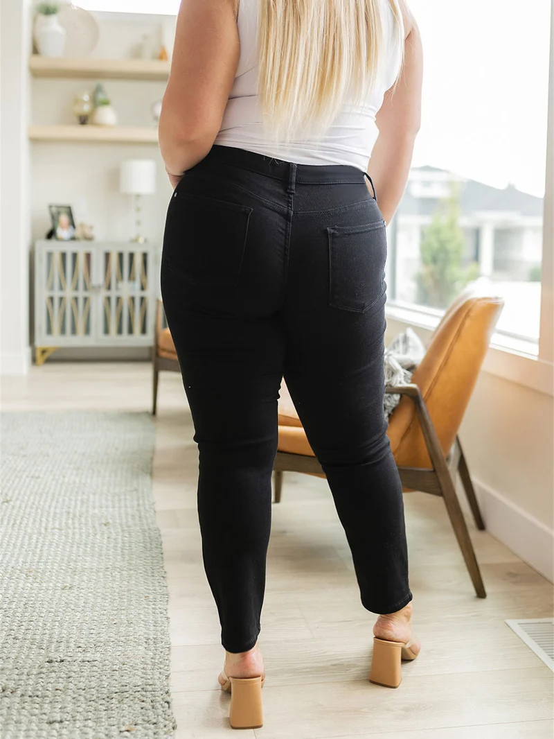 🔥 Judy Blue Tummy Control Butt Lifting Jeans - BUY 2 FREESHIPPING 🔥
