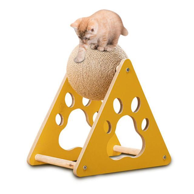 Wooden Sisal Cat Scratcher With Ball