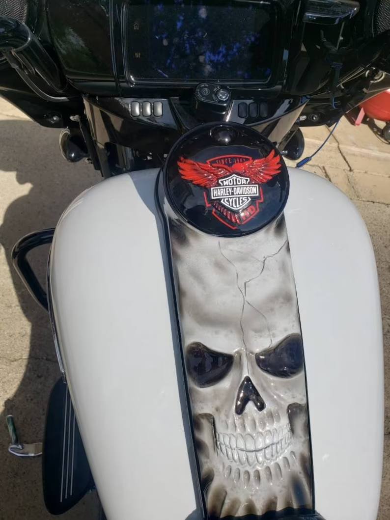 Harley Motorcycle 3D Eagle And Skull Stretching Through Harley Davidson Fuel Console