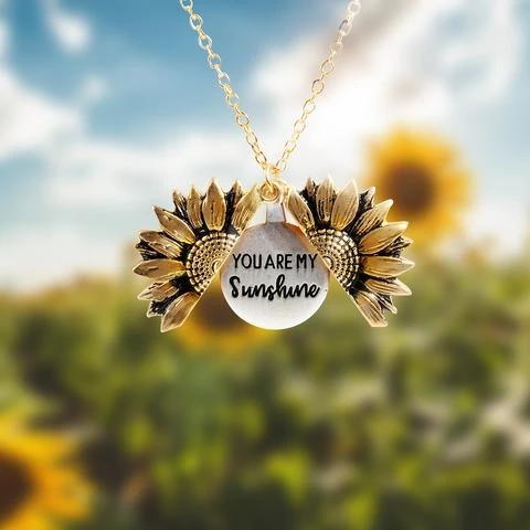 MOM TO DAUGHTER - ENGRAVED MUSIC BOX
