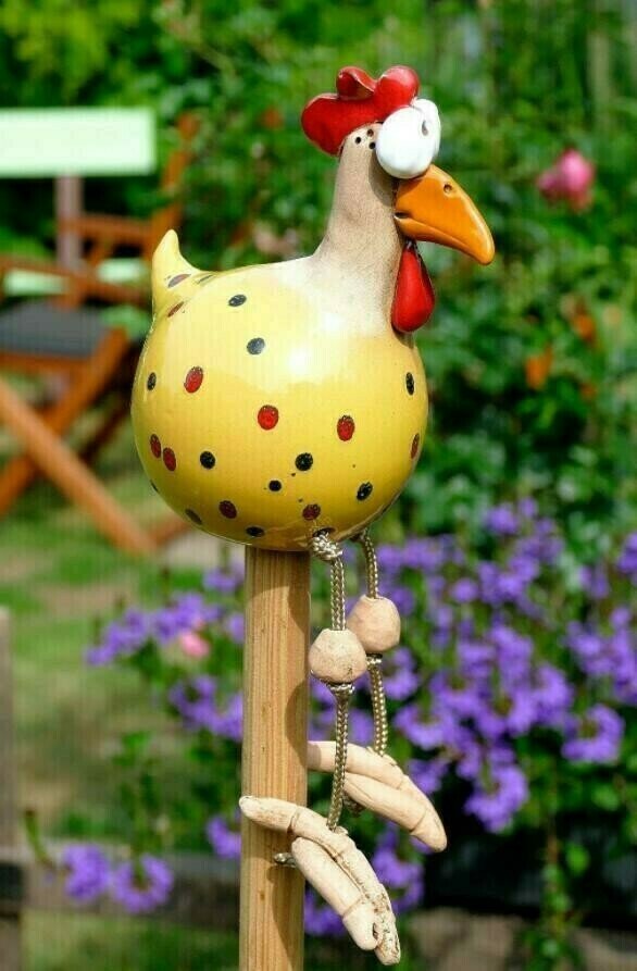 Rostalgie Ceramic Chicken Hilde Garden Decoration Animal Figure Garden Plug Pottery Figure Handcraft