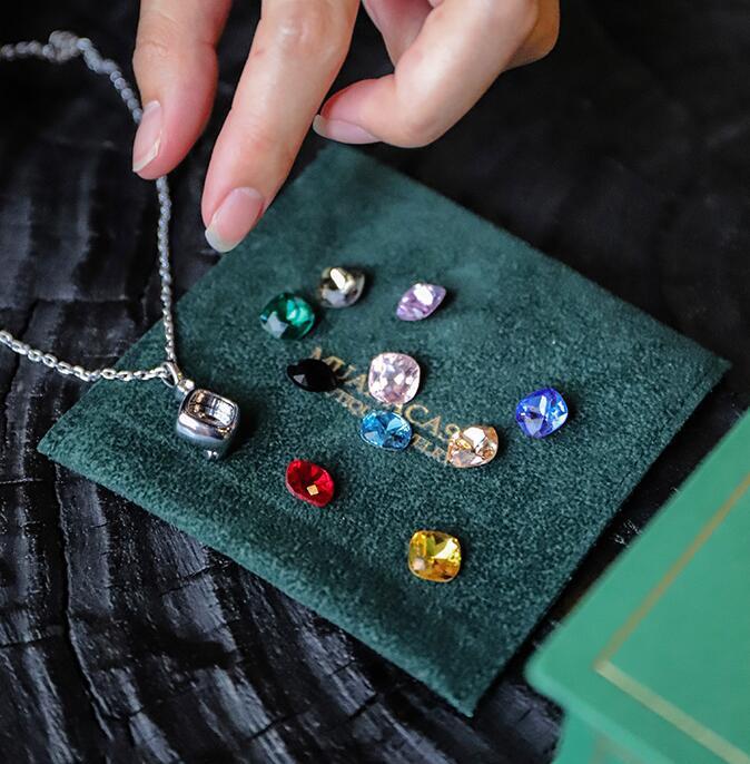 Interchangeable diamond collarbone necklace