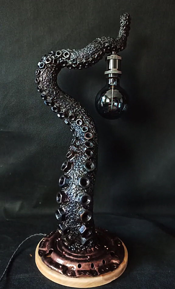 Magic Touch Octopus Tentacle Cthulhu Mythos Fantasy Steampunk lamp