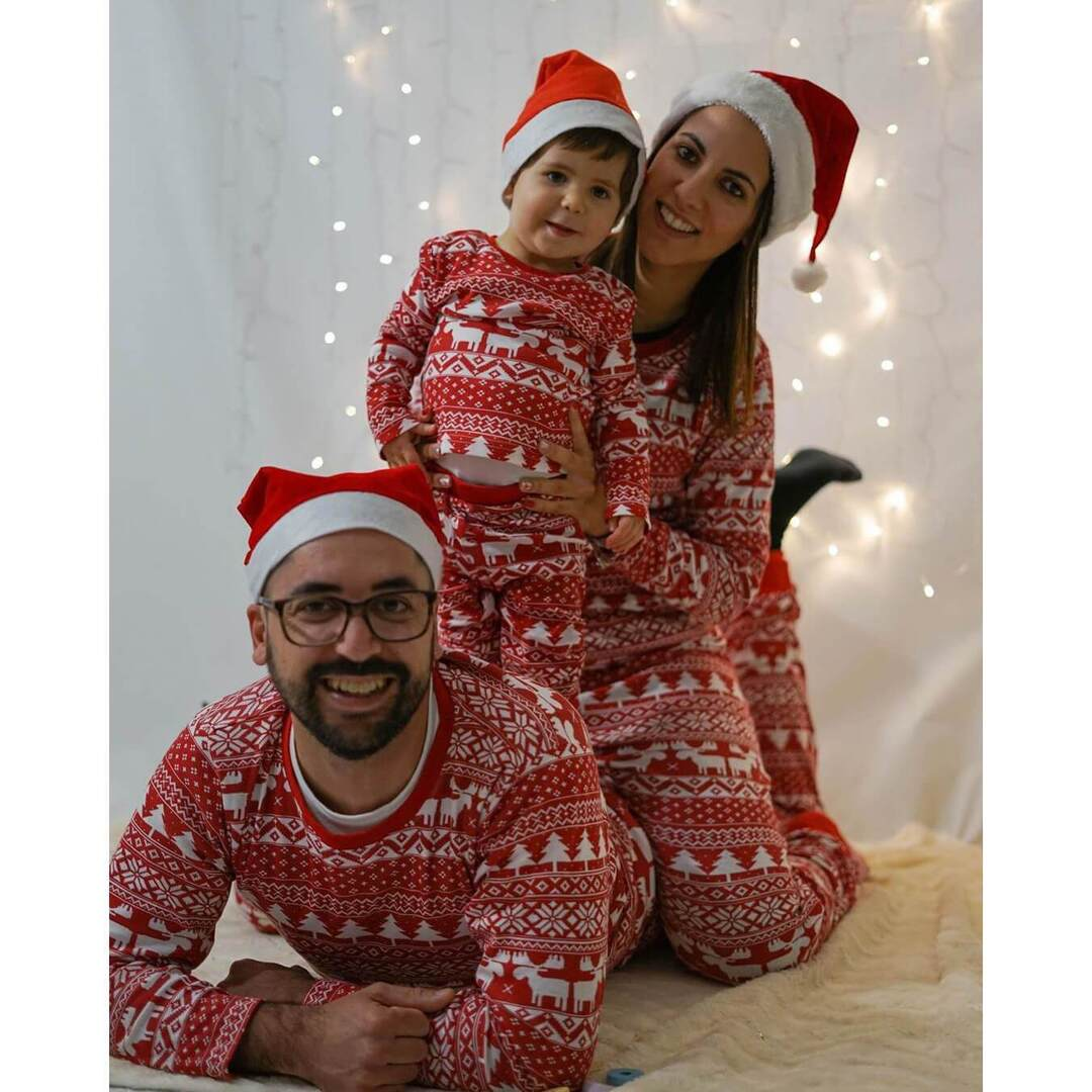 Traditional Christmas Print Family Matching Pajamas Sets
