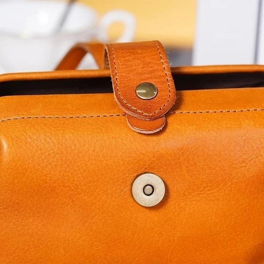 💥Hot Sale 49% OFF-  Premium Retro Handmade Bag
