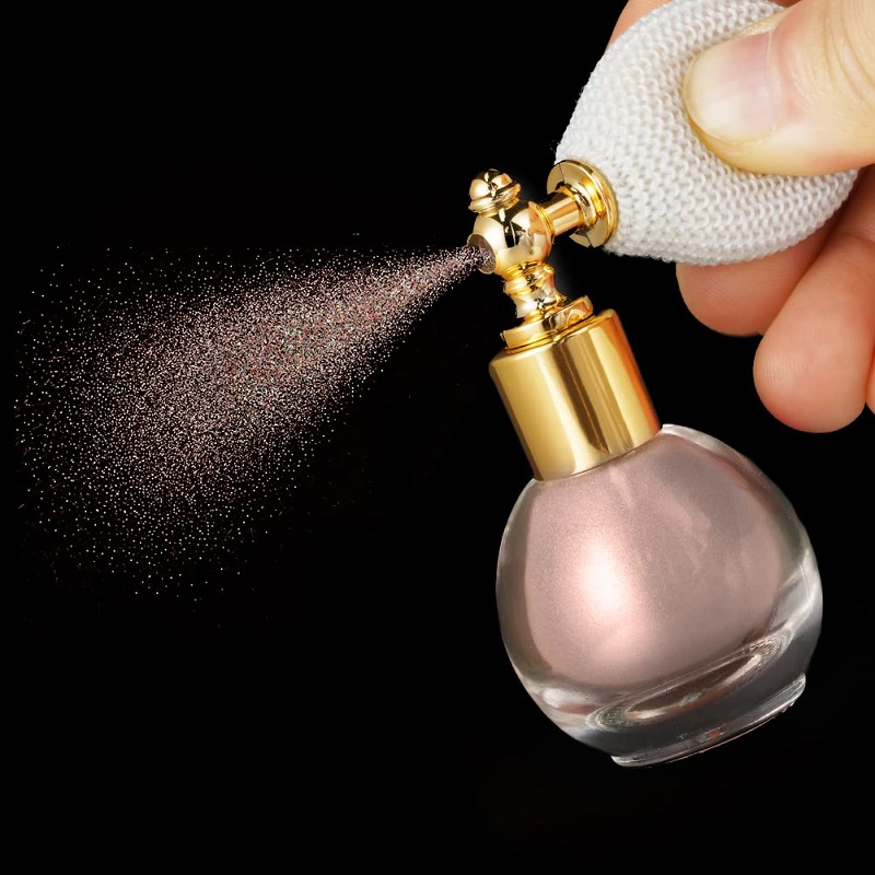 (BUY 2 GET 15% OFF🔥 ) Shiny Body Glitter Spray  Highlighter Loose Powder Spray