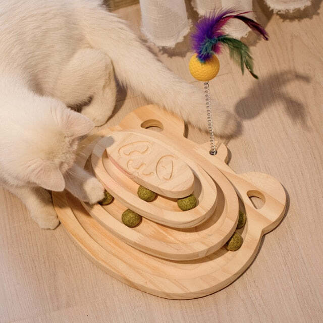 Wooden Cat Sisal Scratching Post