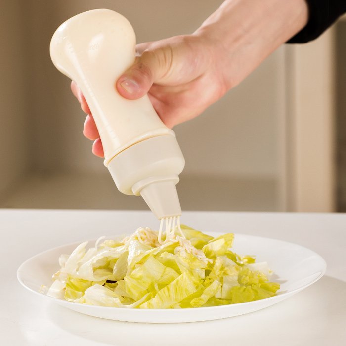 (🌲Early Christmas Sale- SAVE 48% OFF)Condiment squeeze spray bottle-BUY 2 GET 2 FRE NOW!