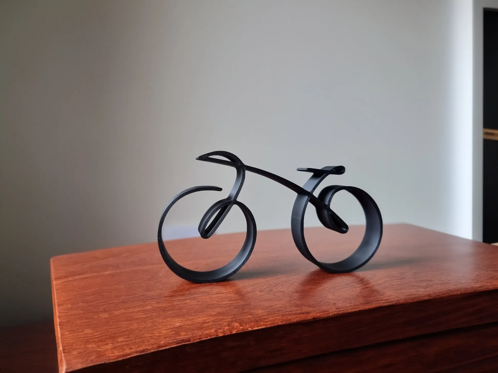 MINIMALISTIC BICYCLE SCULPTURE WIRE FRAMED STYLE