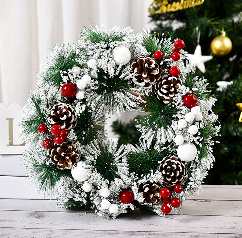 Artificial Christmas wreath, colorful and beautiful walls, doors, for party decoration