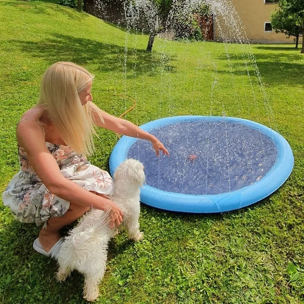 Kids and Dogs Splash Sprinkler Pad