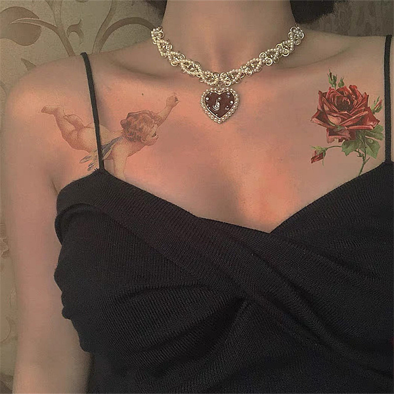 Vintage compiled pearl love necklace