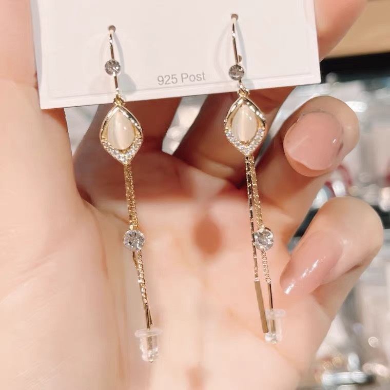 Sparkling Tassel Earrings