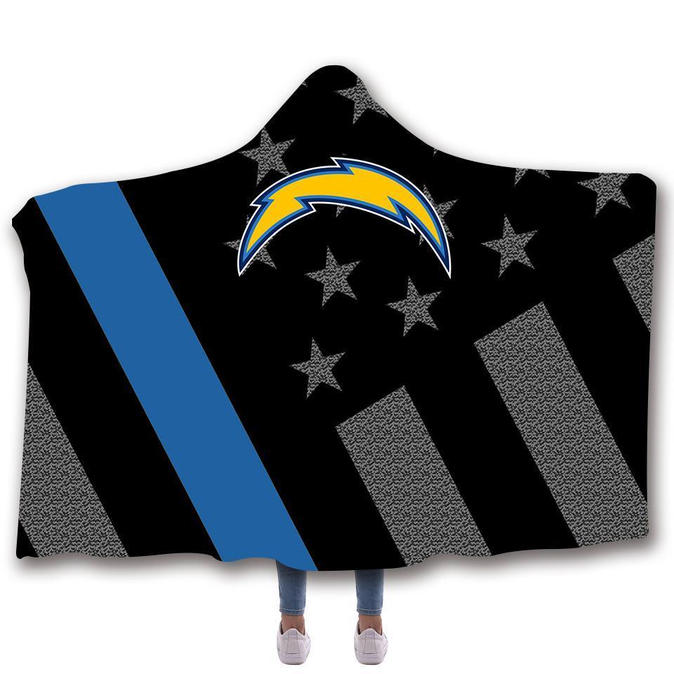 LOS ANGELES CHARGERS CLASSIC 3D HOODED BLANKET