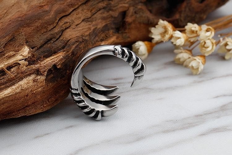 CLAW -RING