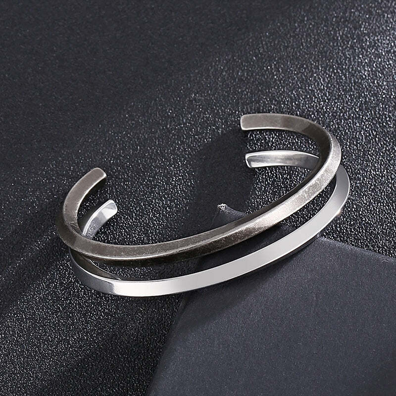 IRON BANGLE -BRACELET